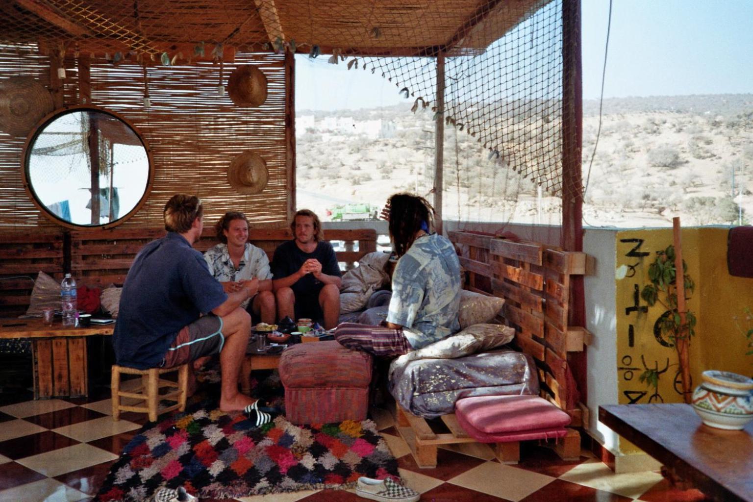 Sunny Wave Taghazout Surf & Yoga Hotel Екстериор снимка