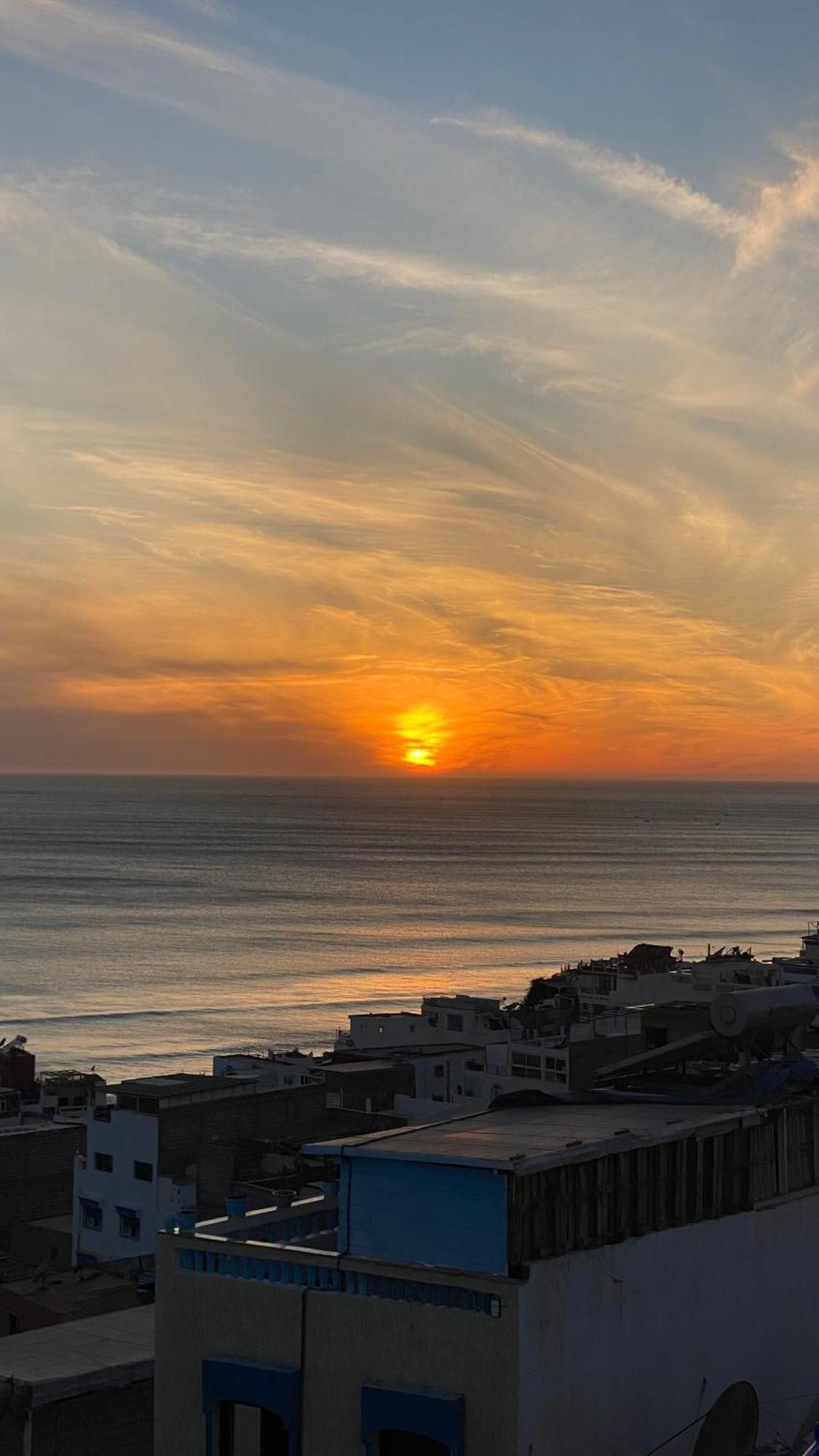 Sunny Wave Taghazout Surf & Yoga Hotel Екстериор снимка