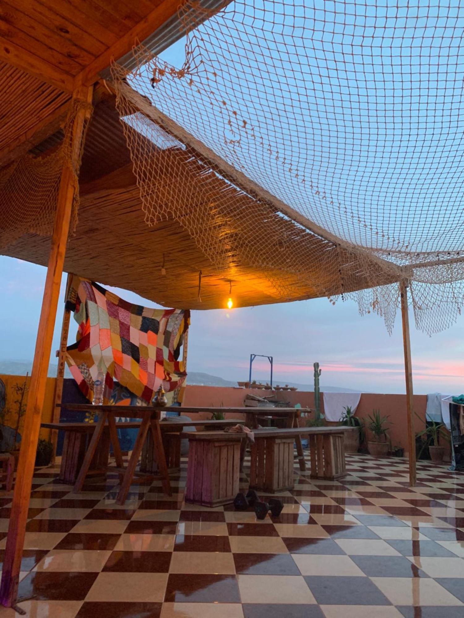 Sunny Wave Taghazout Surf & Yoga Hotel Екстериор снимка